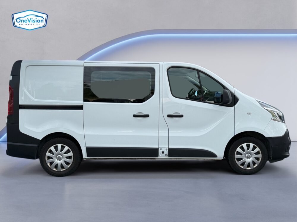 auto-Renault-Trafic-KTS973-202608211725-5 auto-Renault-Trafic-KTS973-202608211725-5