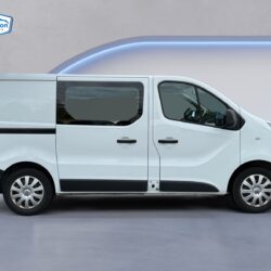 auto-Renault-Trafic-KTS973-202608211725-5