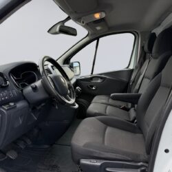 auto-Renault-Trafic-KTS973-202608211725-8