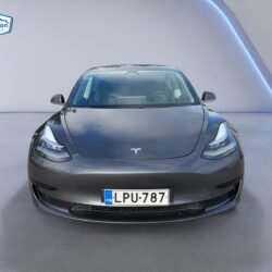 auto-Tesla-Model-3-LPU787-202608051041-1