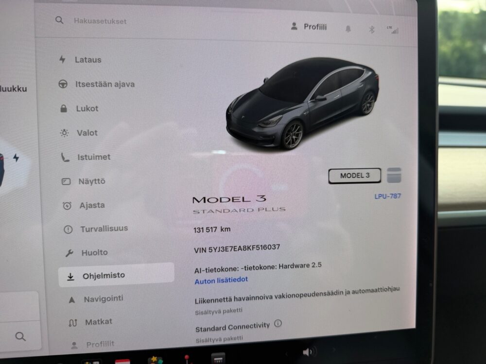 auto-Tesla-Model-3-LPU787-202608051041-11 auto-Tesla-Model-3-LPU787-202608051041-11