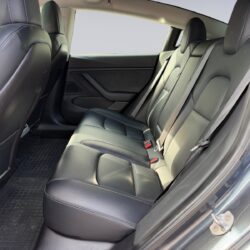 auto-Tesla-Model-3-LPU787-202608051041-13