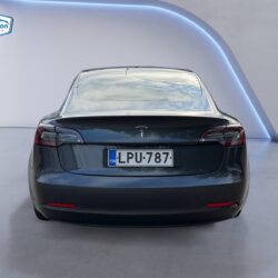 auto-Tesla-Model-3-LPU787-202608051041-6