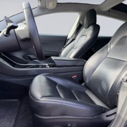 auto-Tesla-Model-3-LPU787-202608051041-8