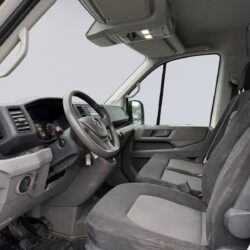 auto-Volkswagen-Crafter-VZL269-202608201530-7