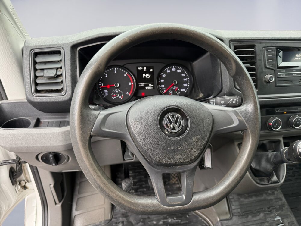 auto-Volkswagen-Crafter-VZL269-202608201530-8 auto-Volkswagen-Crafter-VZL269-202608201530-8