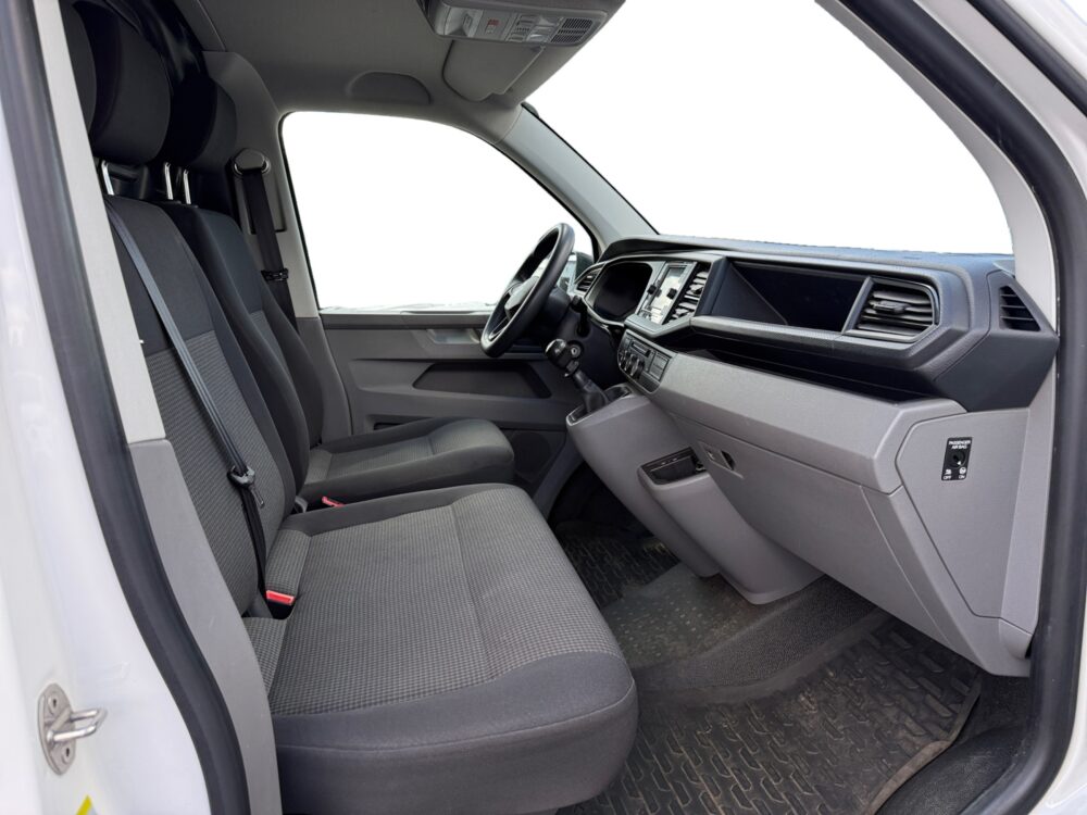 auto-Volkswagen-Transporter-FRE325-202608191427-10 auto-Volkswagen-Transporter-FRE325-202608191427-10