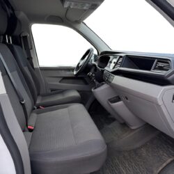 auto-Volkswagen-Transporter-FRE325-202608191427-10