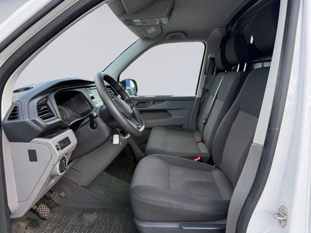 auto-Volkswagen-Transporter-FRE325-202608191427-7 auto-Volkswagen-Transporter-FRE325-202608191427-7