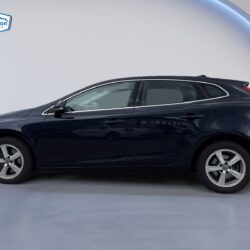 auto-Volvo-V40-NKI639-202608031612-1