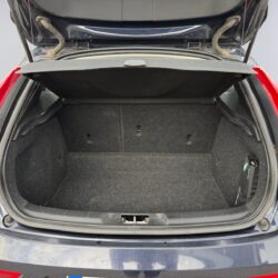 auto-Volvo-V40-NKI639-202608031612-12