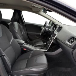 auto-Volvo-V40-NKI639-202608031612-13
