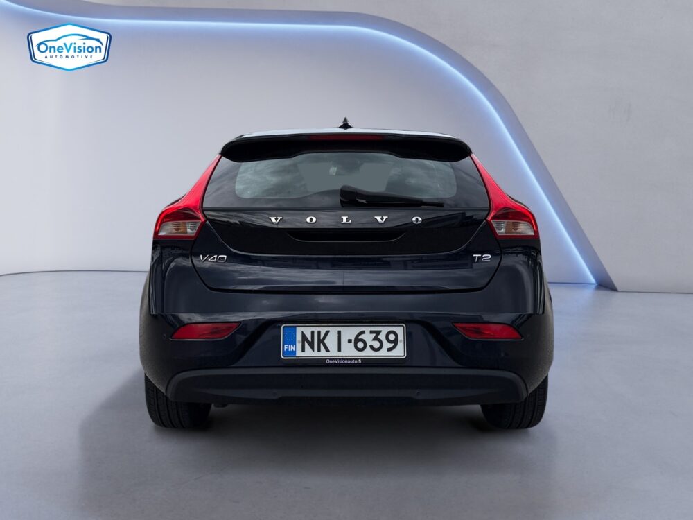 auto-Volvo-V40-NKI639-202608031612-3 auto-Volvo-V40-NKI639-202608031612-3