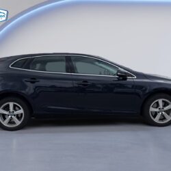 auto-Volvo-V40-NKI639-202608031612-5