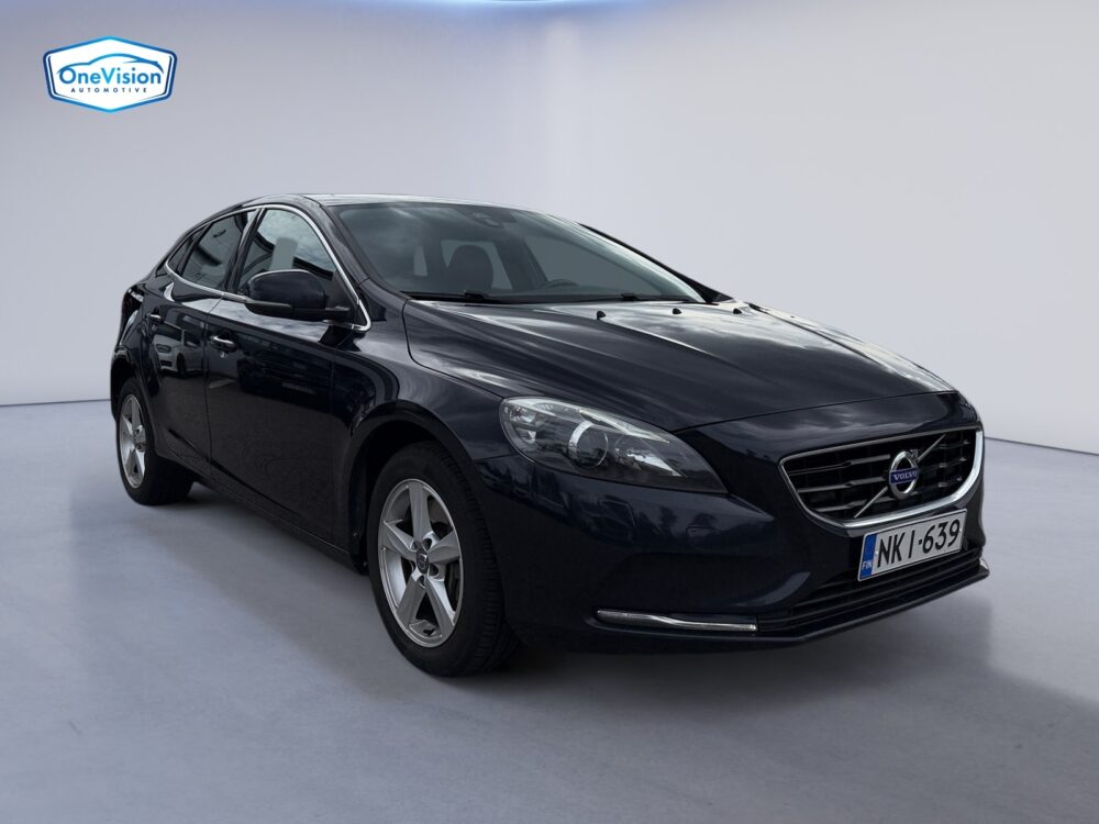 auto-Volvo-V40-NKI639-202608031612-6 auto-Volvo-V40-NKI639-202608031612-6