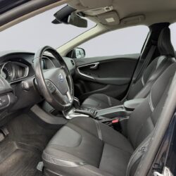 auto-Volvo-V40-NKI639-202608031612-8