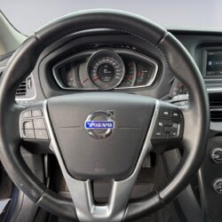 auto-Volvo-V40-NKI639-202608031612-9
