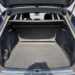 auto-Audi-A4-IZJ205-202609031154-13