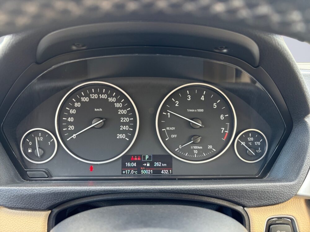 auto-BMW-320-JKI481-202609281618-11 auto-BMW-320-JKI481-202609281618-11