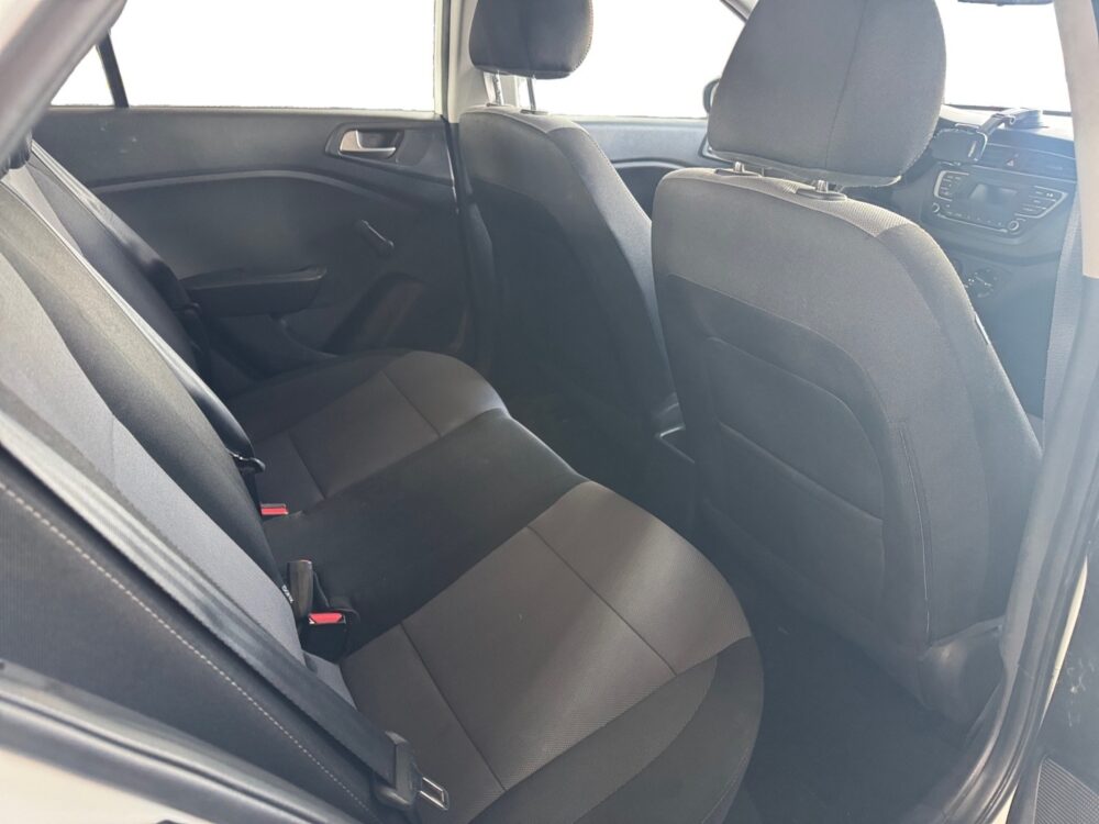 auto-Hyundai-i20-Hatchback-MUY319-202609031113-14 auto-Hyundai-i20-Hatchback-MUY319-202609031113-14