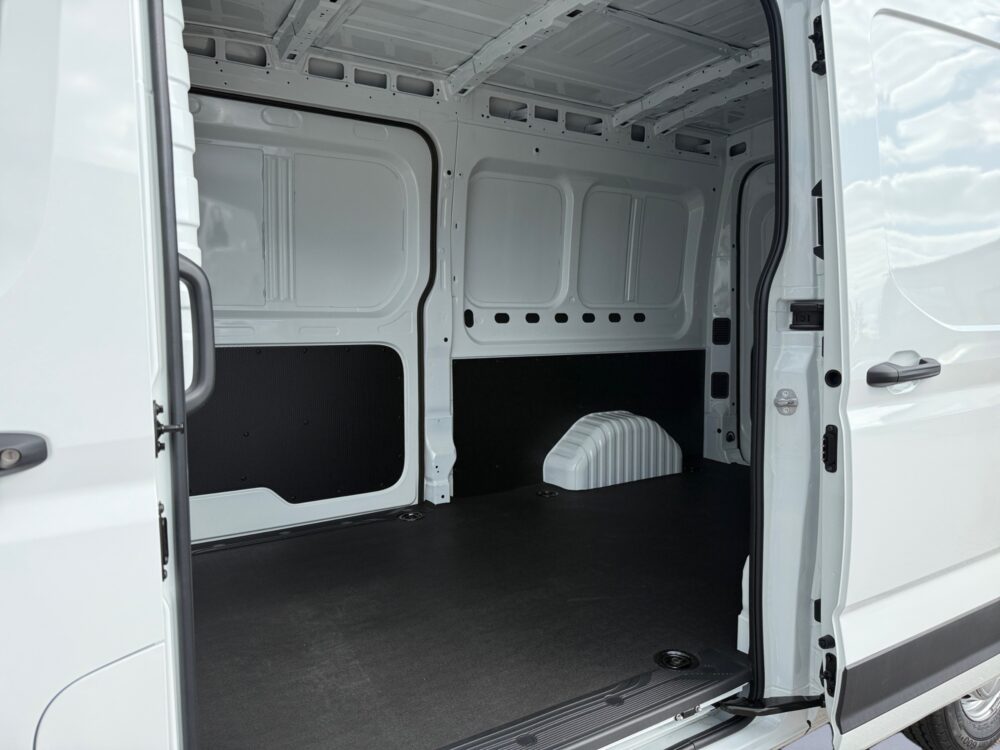 auto-Maxus-Deliver-9-ITH371-202609241415-11 auto-Maxus-Deliver-9-ITH371-202609241415-11