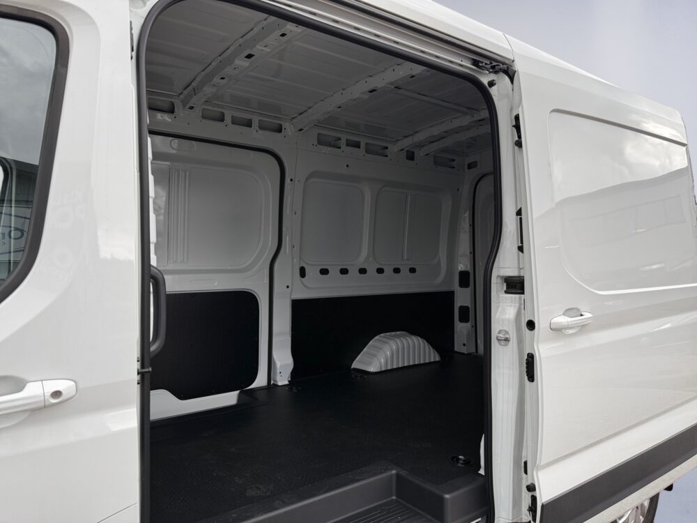 auto-Maxus-e-Deliver-9-GRB484-202607031418-14 auto-Maxus-e-Deliver-9-GRB484-202607031418-14