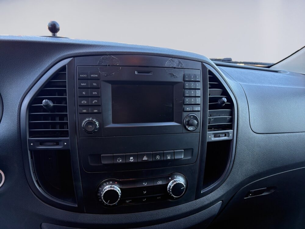 auto-Mercedes-Benz-Vito-BVU803-202609221417-10 auto-Mercedes-Benz-Vito-BVU803-202609221417-10
