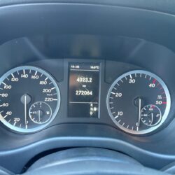 auto-Mercedes-Benz-Vito-BVU803-202609221417-11