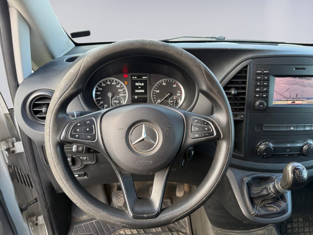 auto-Mercedes-Benz-Vito-LOP464-202609101707-11 auto-Mercedes-Benz-Vito-LOP464-202609101707-11
