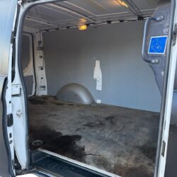 auto-Mercedes-Benz-Vito-LOP464-202609101707-13