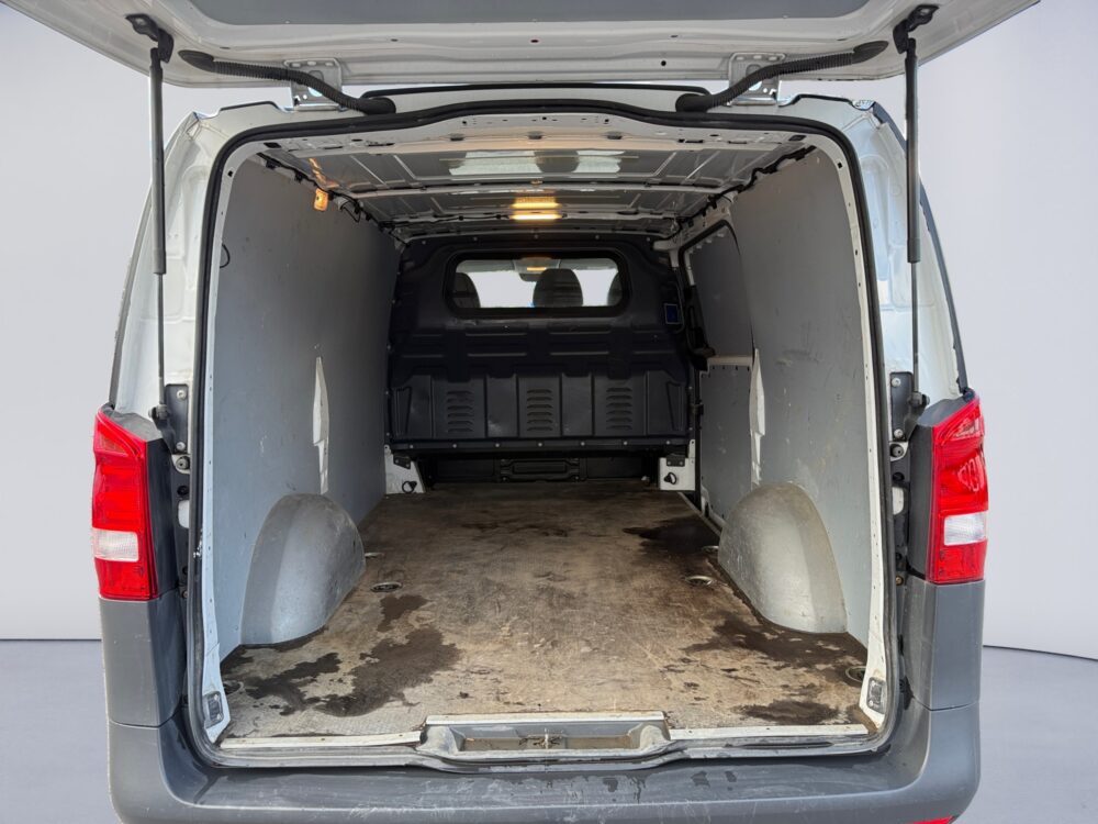 auto-Mercedes-Benz-Vito-LOP464-202609101707-14 auto-Mercedes-Benz-Vito-LOP464-202609101707-14