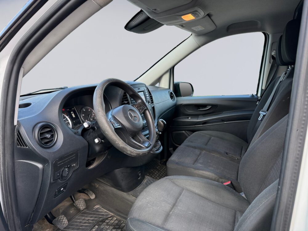 auto-Mercedes-Benz-Vito-LOP464-202609101707-8 auto-Mercedes-Benz-Vito-LOP464-202609101707-8