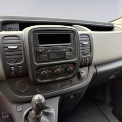 auto-Renault-Trafic-ERN251-202609211221-10