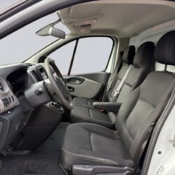 auto-Renault-Trafic-ERN251-202609211221-8