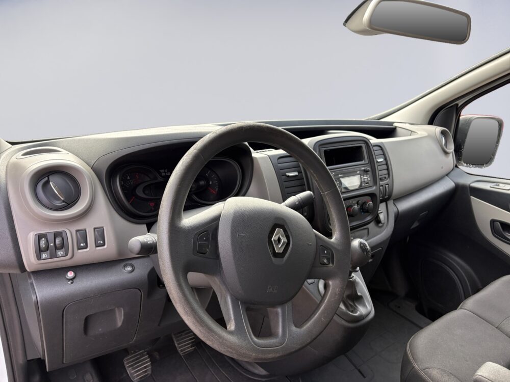 auto-Renault-Trafic-ERN251-202609211221-9 auto-Renault-Trafic-ERN251-202609211221-9