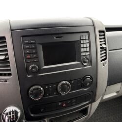 auto-Volkswagen-Crafter-CJT610-202609251118-10