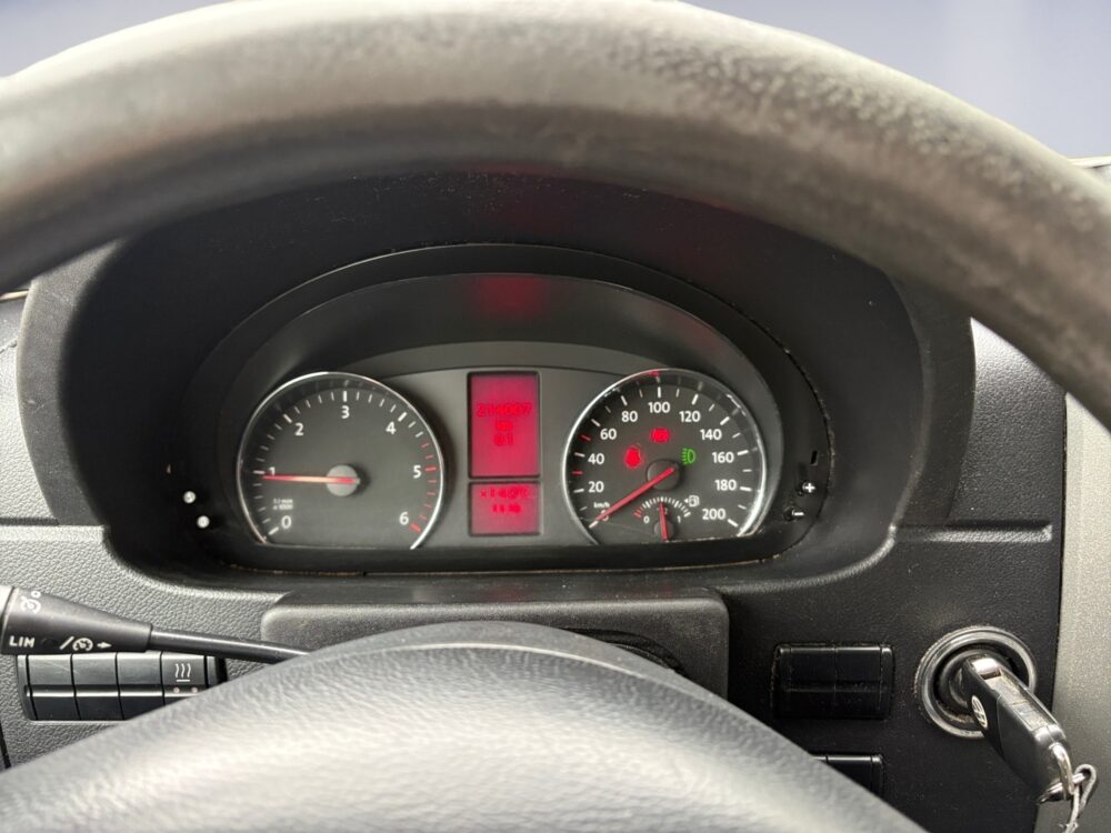 auto-Volkswagen-Crafter-CJT610-202609251118-11 auto-Volkswagen-Crafter-CJT610-202609251118-11
