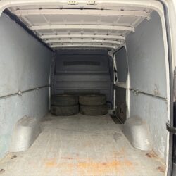 auto-Volkswagen-Crafter-CJT610-202609251118-14