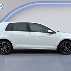 auto-Volkswagen-Golf-IRL307-202609291428-4