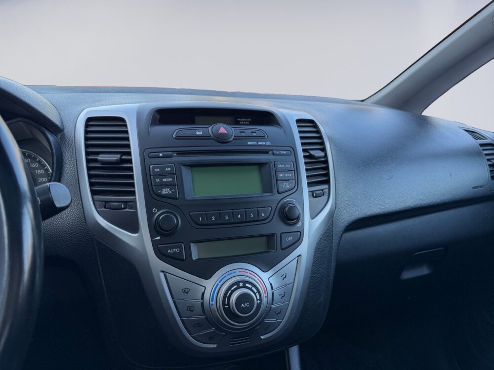 auto-Hyundai-ix20-UTF443-202610221522-10 auto-Hyundai-ix20-UTF443-202610221522-10