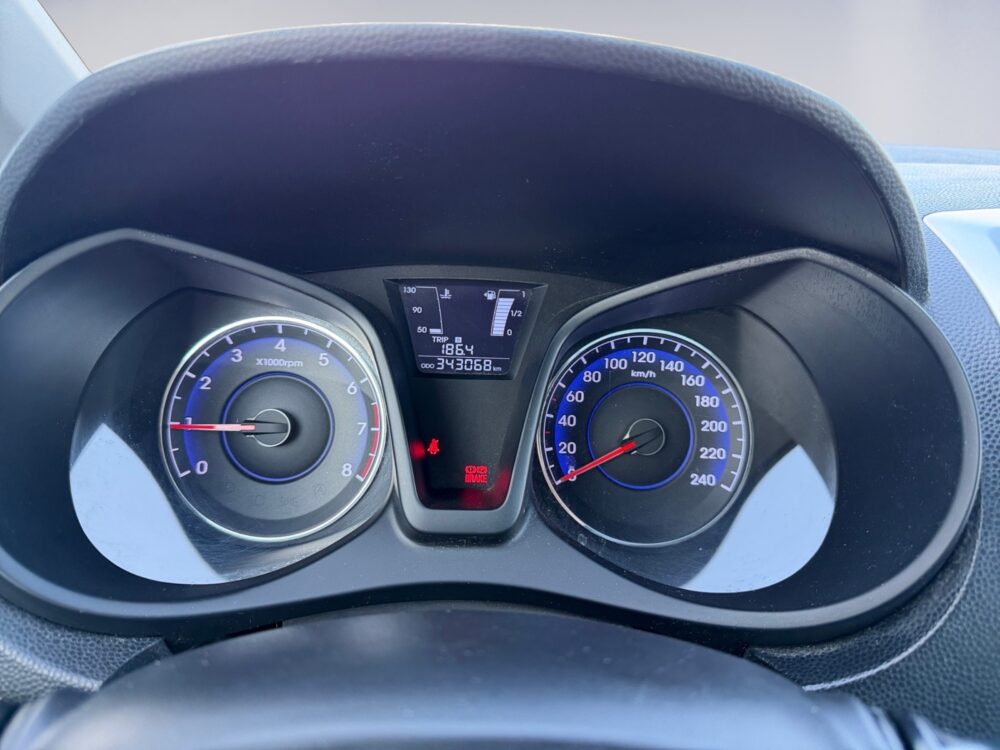 auto-Hyundai-ix20-UTF443-202610221522-11 auto-Hyundai-ix20-UTF443-202610221522-11