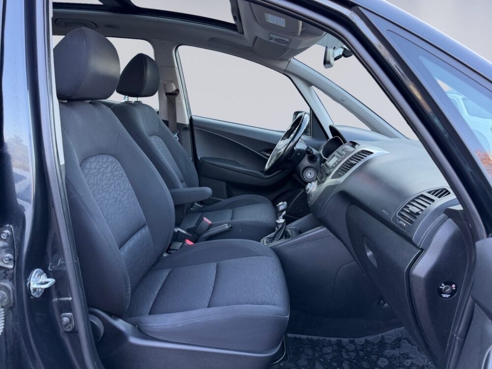 auto-Hyundai-ix20-UTF443-202610221522-12 auto-Hyundai-ix20-UTF443-202610221522-12