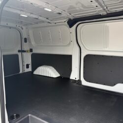 auto-Maxus-e-Deliver-7-NOY207-202610021132-14