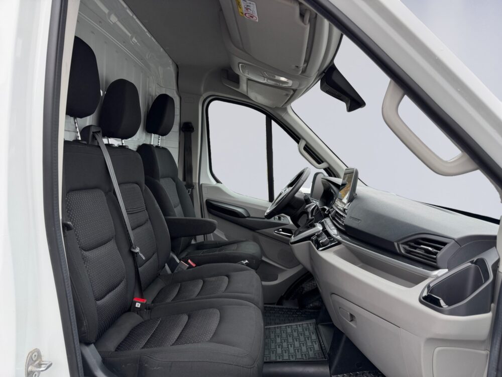 auto-Maxus-e-Deliver-9-RXR533-202610161615-8 auto-Maxus-e-Deliver-9-RXR533-202610161615-8
