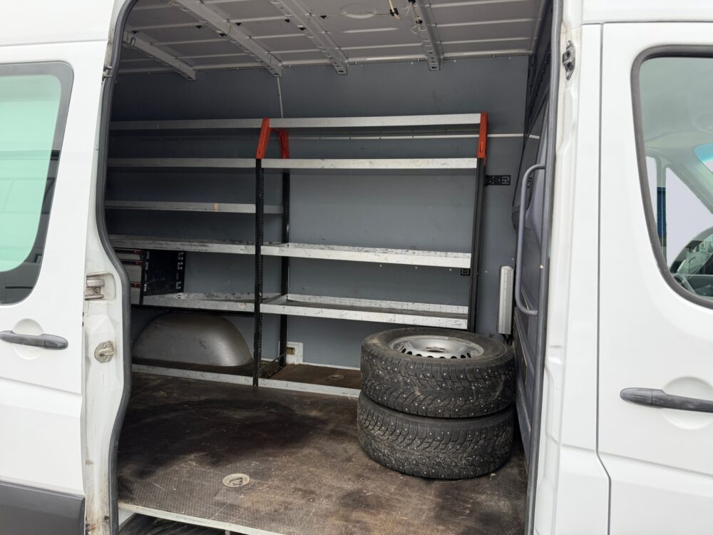 auto-Mercedes-Benz-Sprinter-LNO868-202610281127-12 auto-Mercedes-Benz-Sprinter-LNO868-202610281127-12