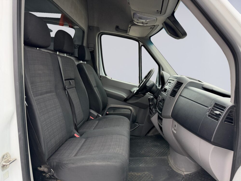 auto-Mercedes-Benz-Sprinter-LNO868-202610281127-14 auto-Mercedes-Benz-Sprinter-LNO868-202610281127-14