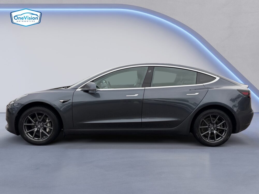 auto-Tesla-Model-3-LPU787-202610211141-1 auto-Tesla-Model-3-LPU787-202610211141-1