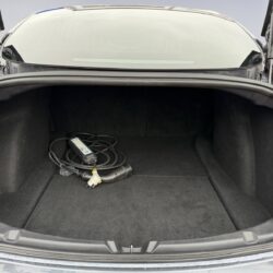 auto-Tesla-Model-3-LPU787-202610211141-14