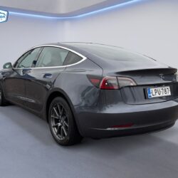 auto-Tesla-Model-3-LPU787-202610211141-2