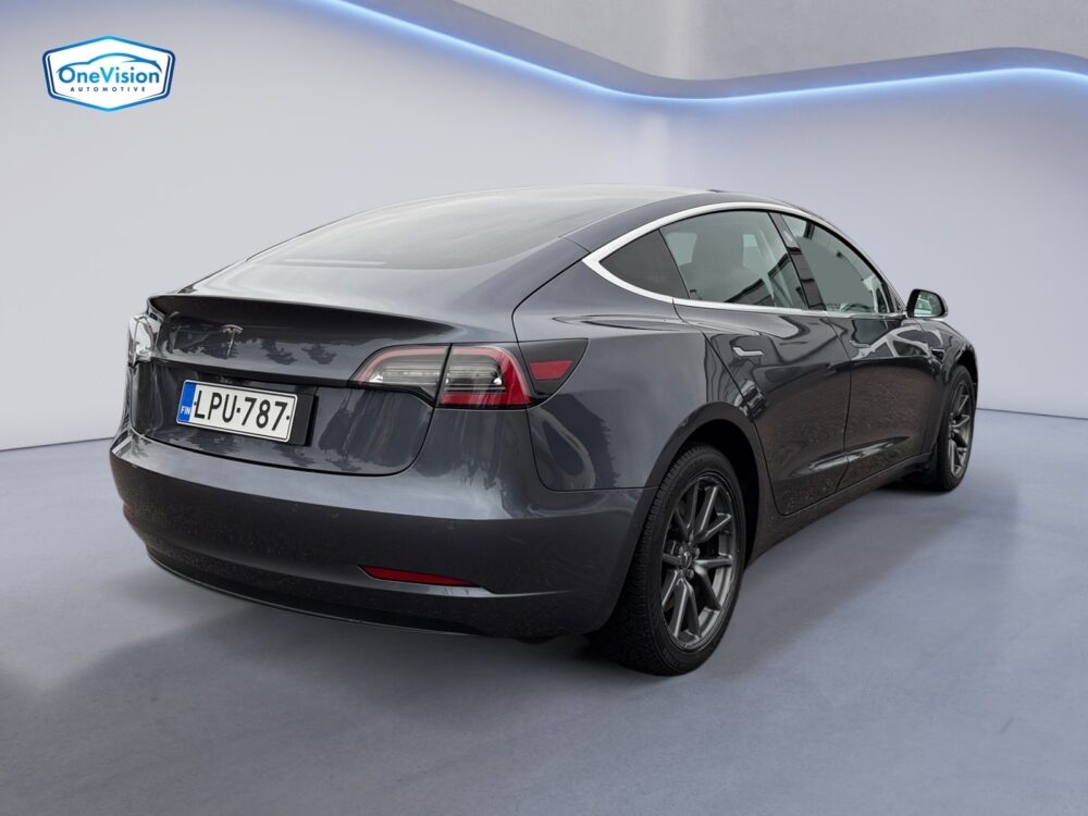 auto-Tesla-Model-3-LPU787-202610211141-4 auto-Tesla-Model-3-LPU787-202610211141-4